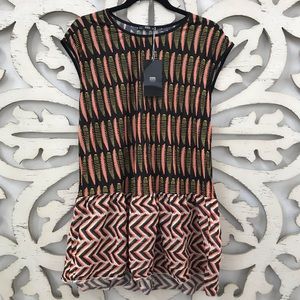 ✨SOLD✨ZARA BASIC CHEVRON / FEATHER PRINT TUNIC TOP